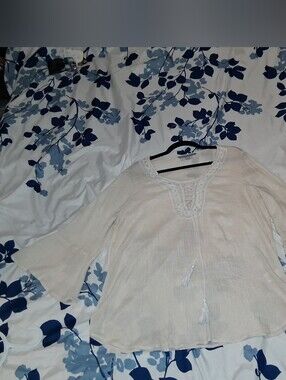 Valerie Stevens Cream Lace-Trim Peasant Blouse